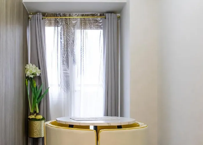 アパート Stunning With Balcony Near Moa マニラ市