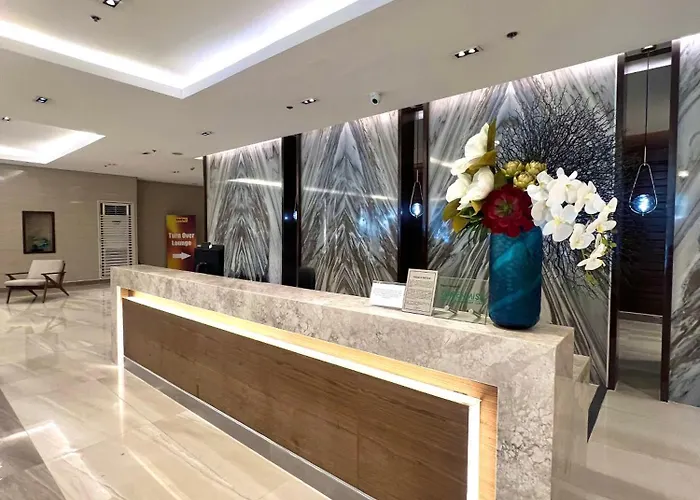 アパート Stunning With Balcony Near Moa *