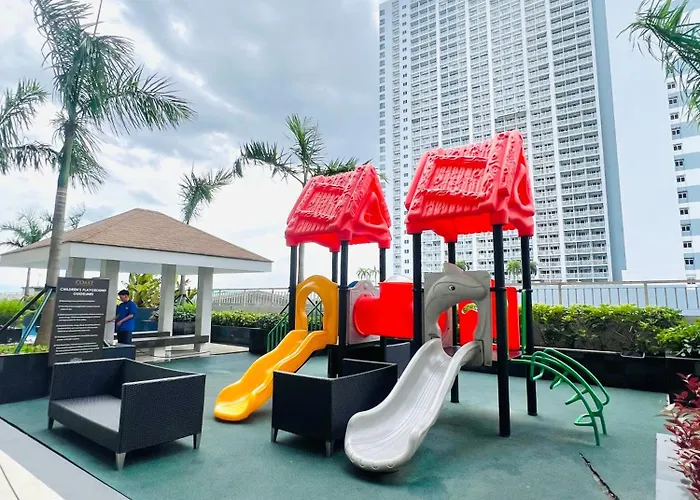 Stunning With Balcony Near Moa マニラ市